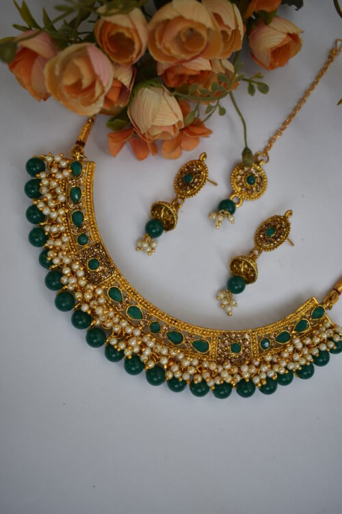 Pearl And Stone Studded Necklace Set