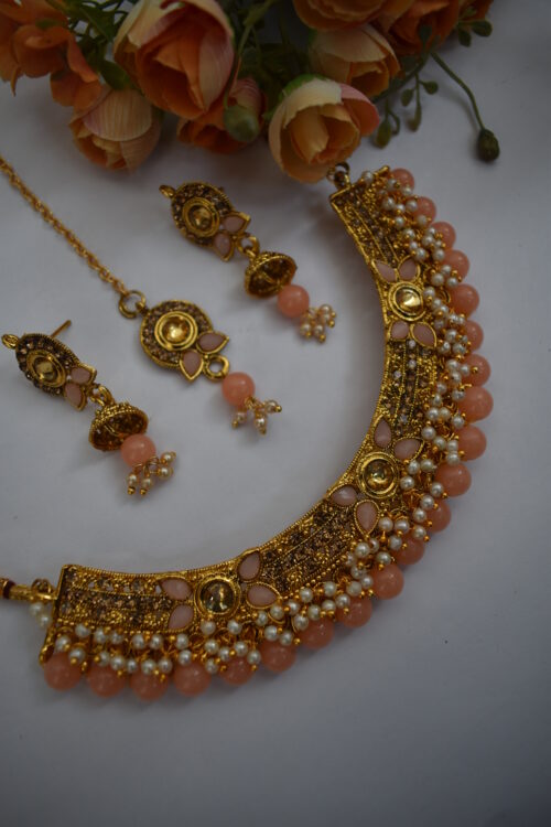 Pearl And Stone Studded Necklace Set