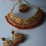 Shimmery Gold Stones Pearl Beaded Necklace Set