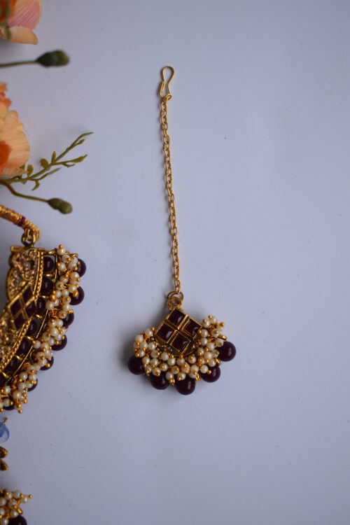 Gold Toned Stone Studded Beads Necklace Set