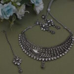 White Kundan Studded Necklace Set