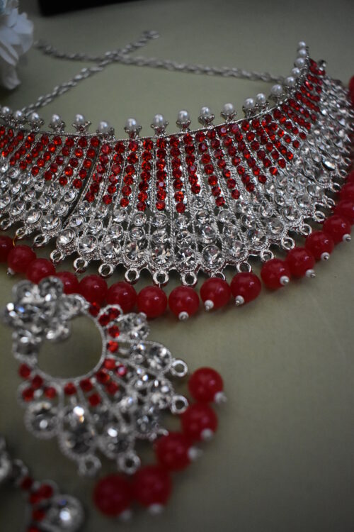 Stone Embellished Pearl Necklace Set