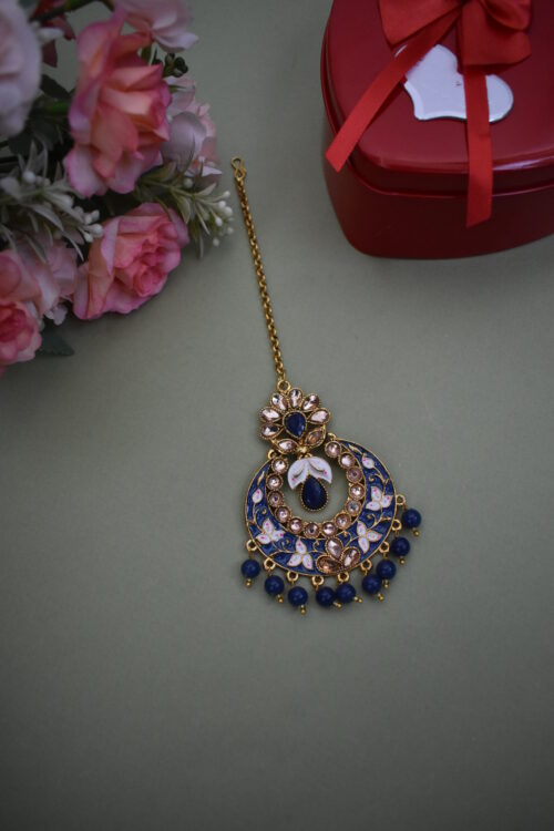 Kundan Maang Tikka With Drop Earrings