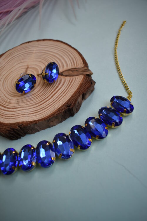 Gold Toned Crystal Choker With Earrings - Image 2