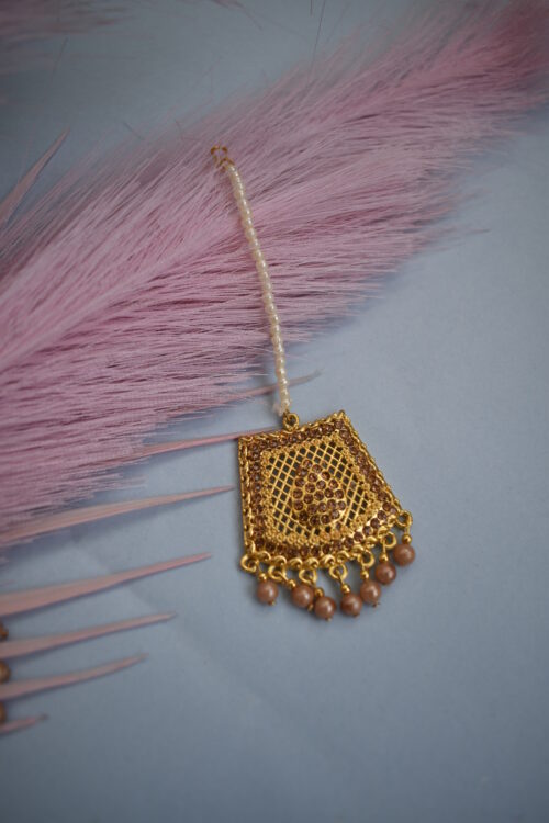 Shimmery Gold Toned Pearls and Beads Necklace Set With Paasa