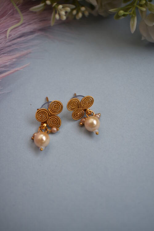 Traditional Wedding Wear Gold Toned Necklace Set