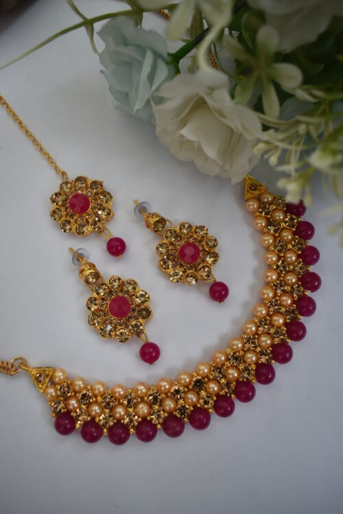 Gold Stones And Beads Necklace Set