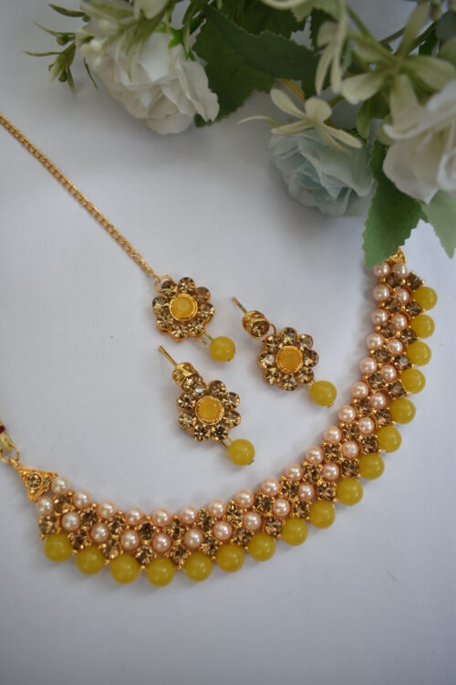Gold Stones And Beads Necklace Set