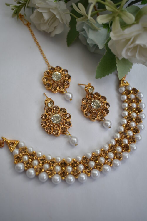 Gold Stones And Beads Necklace Set