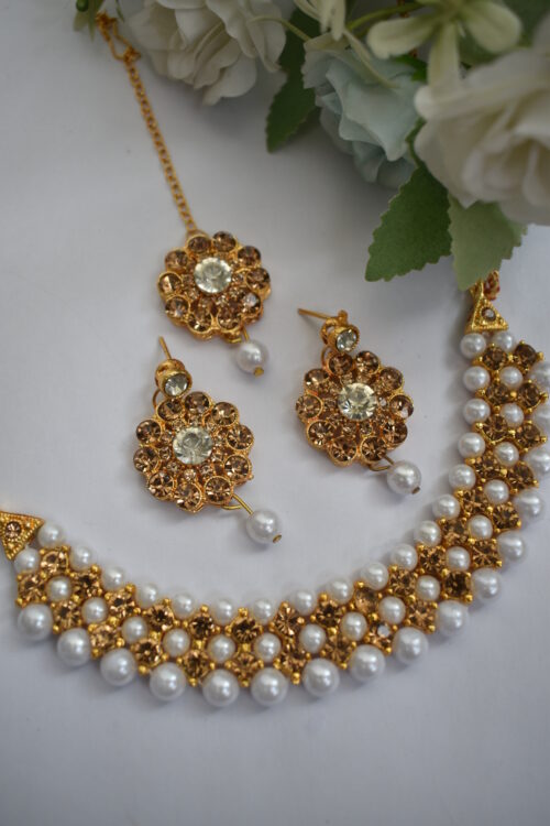Gold Stones And Beads Necklace Set