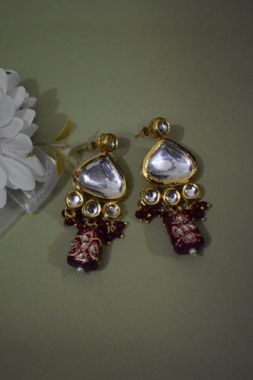Gold Toned Big Kundan Studded Choker Necklace Set