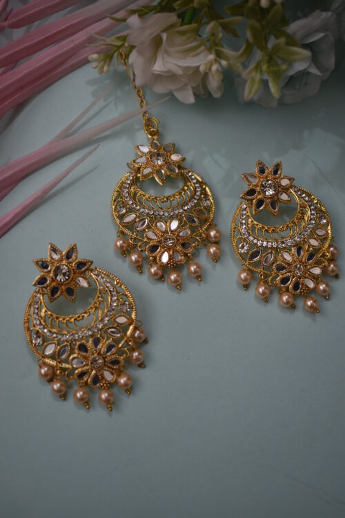 Mirror And Pearl Golden Earrings Set